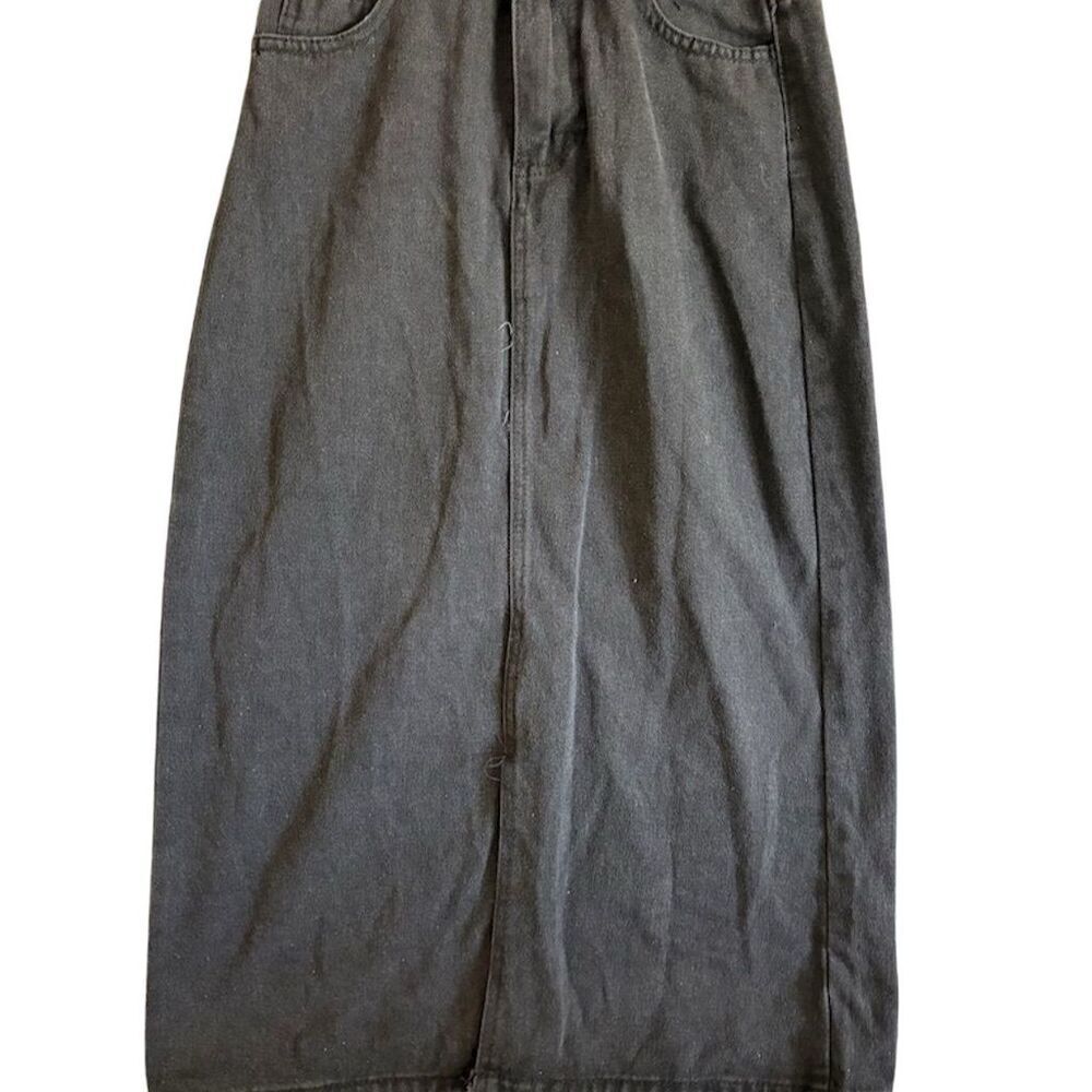 New with tag Women's Black Denim Long Pleated Skirt with Pockets Size M